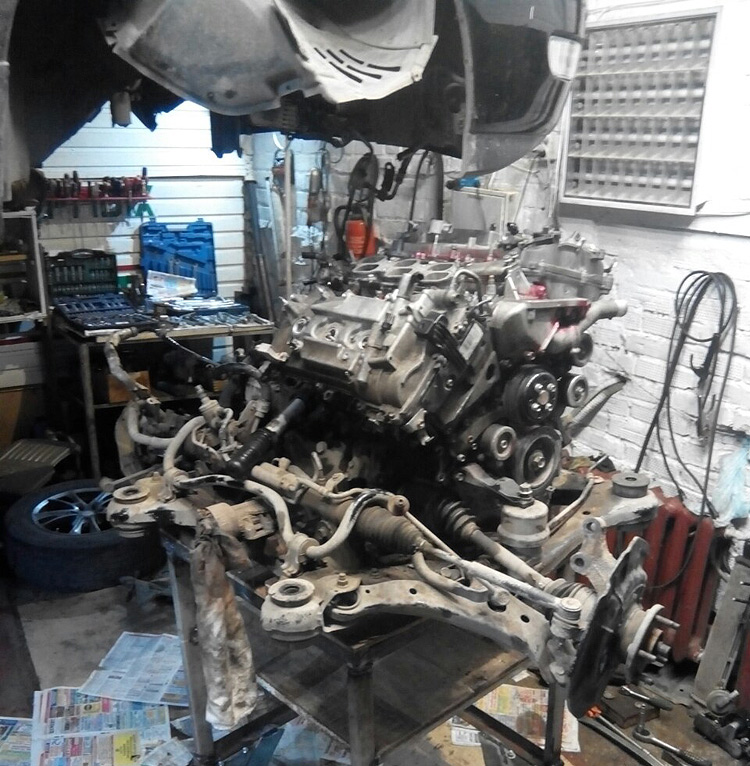 Ремонт двигателя Lexus RX450H в Москве